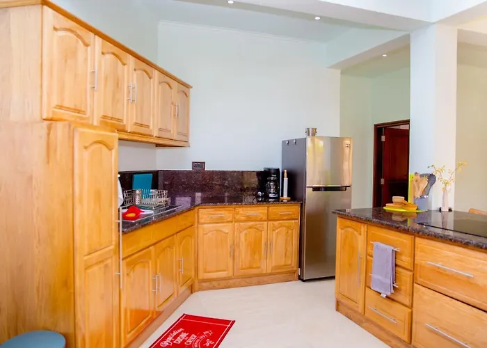 Semesterbostad Cap-sud Self Catering